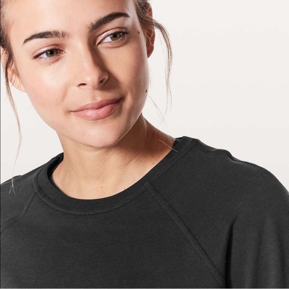 Lululemon crew neck sweatshirt size 2 - Picture 2 of 8